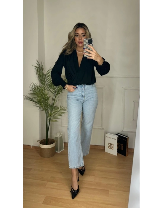 Kadın Uzun Kollu Dökümlü Kruvaze Yaka Kol Ucu Gipeli Sandy Bluz