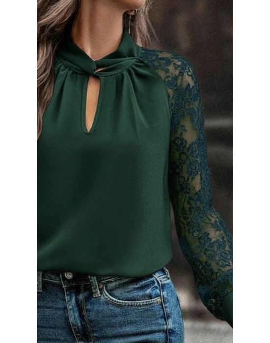 Kadın Uzun Kollu Göğüs Pencere Detay Yaka Boğazlı Kolları Tüllü Sandy Bluz