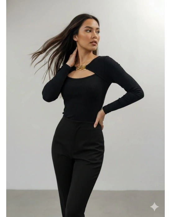 Kadın Uzun Kollu Göğüs Pencere Ve Toka Detay Kaşkorse Kumaş Bluz