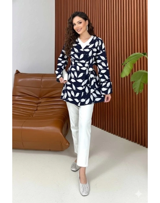 Kadın Uzun Kollu Kadın Uzun Kollu Yaprak Desen Kuşak Dahil Hırka