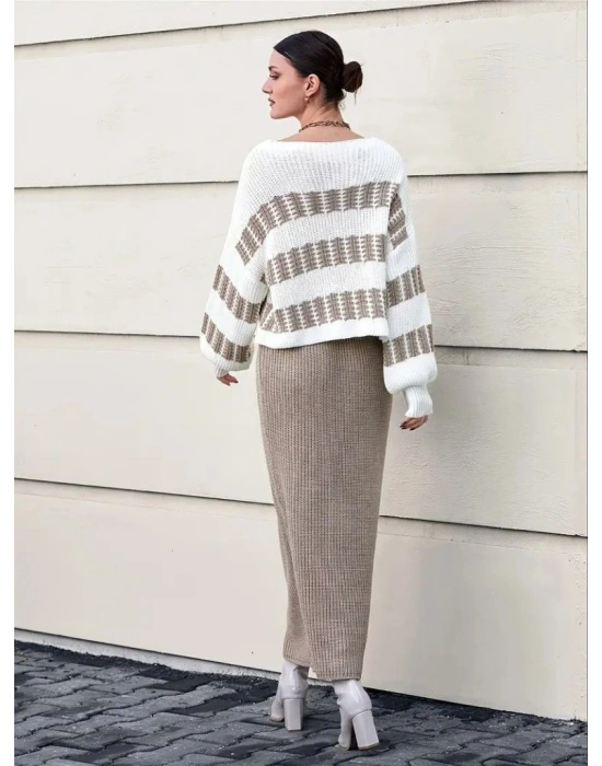 Kadın Uzun Kollu Kayık Yakalı Salaş Triko Bluz Ve Etek Ikili Takım