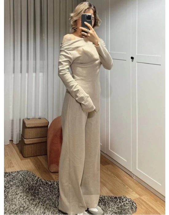 Kadın Uzun Kollu Omuzlardan Açık Asimetrik Kesim Kaşkorse Bluz Ve Pantolon Ikili Pantolon