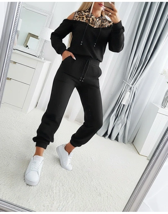 Kadın Uzun Kollu Omuzlardan Açık Leopar Desenli Kapşonlu Viskon Iki Iplik Bluz Ve Pantolon Ikili Takım