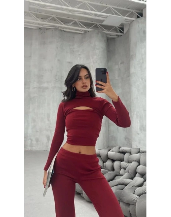 Kadın Uzun Kollu Pencere Detay Göğüs Dekolteli Bluz Ve Bol Paça Pantolon Ikili Takim