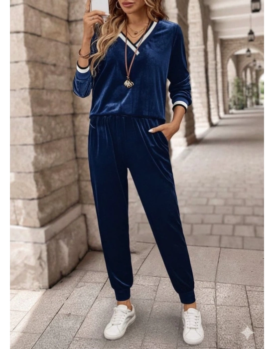 Kadın Uzun Kollu V Yaka Kadife Bluz Ve Pantolon Ikili Takım