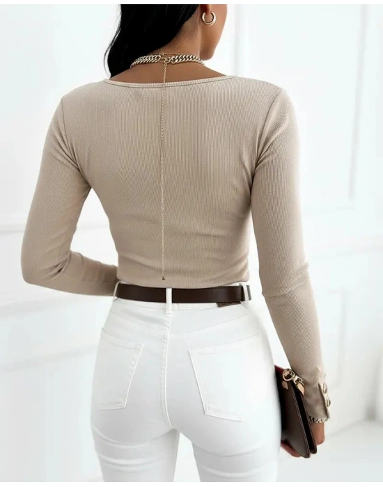 Kadın Uzun Kollu Yakadan Açık Ve Düğme Detaylı Kaşkorse Bluz