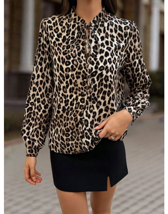 Kadın Uzun Kollu Yakadan Bağcıklı Leopar Desenli Süprem Bluz