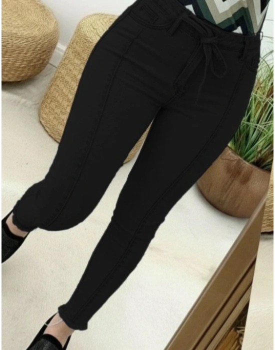 Kadın Yüksek Bel Belden Kuşaklı Yırtık Detaylı Kot Pantolon