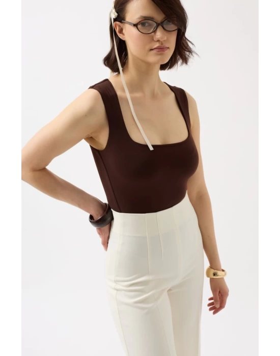 Kare Yaka Kalın Askılı Bodysuit