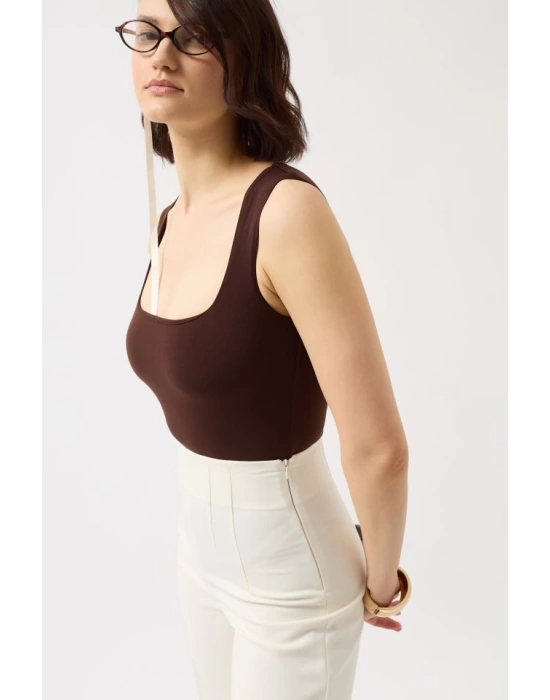 Kare Yaka Kalın Askılı Bodysuit