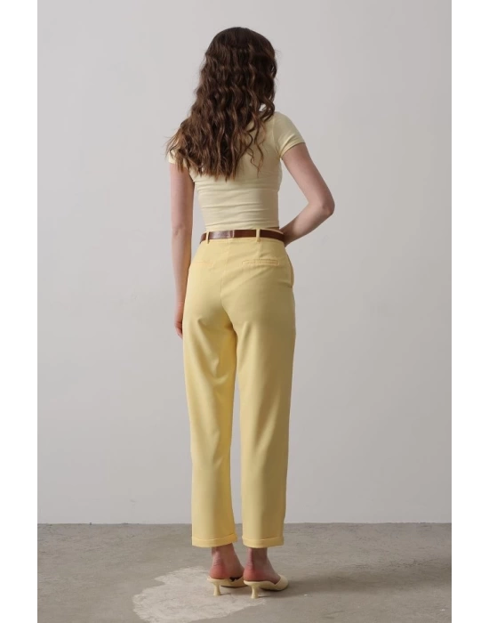 Kemerli Havuç Pantolon - Sarı