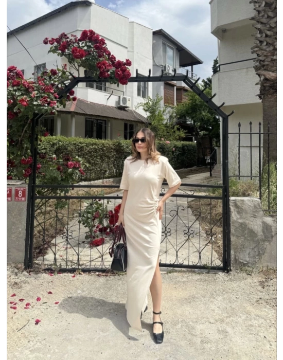 Kısa Kollu Uzun Yandan Yırtmaçlı Elbise - Beyaz