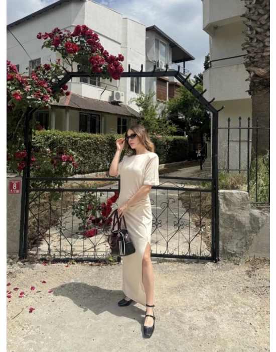 Kısa Kollu Uzun Yandan Yırtmaçlı Elbise - Beyaz