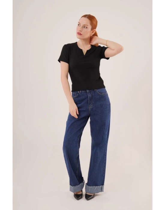 Kısa Kollu Yaka Detaylı Kaşkorse Siyah Bluz