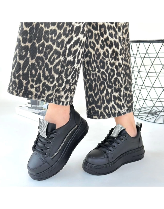 Leope Siyah Cilt Bağcıklı Spor Ayakkabı