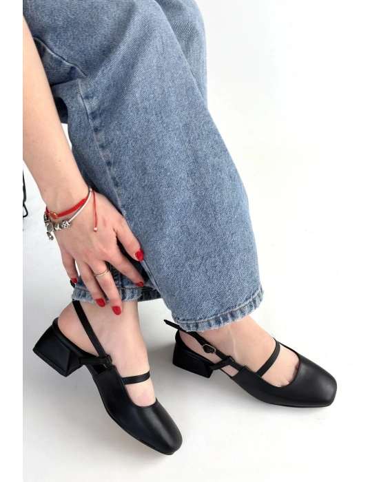 Liva Siyah Cilt Topuklu Ayakkabı