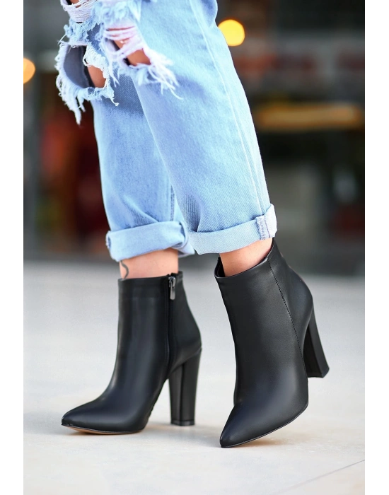 Loora Siyah Cilt Topuklu Bot