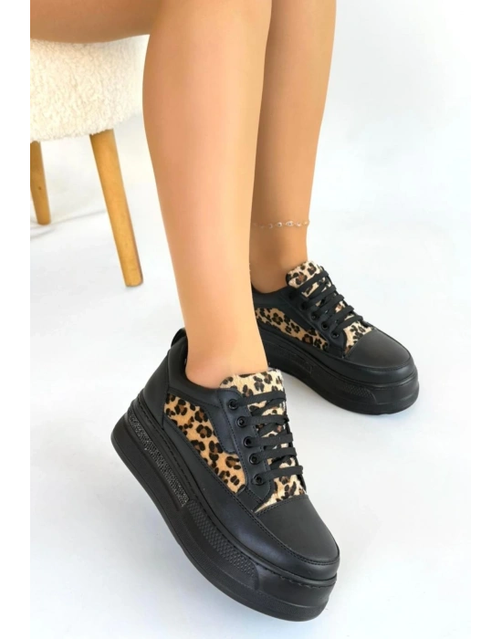 Lorrin Siyah Cilt Leopar Detaylı Bağcıklı Spor Ayakkabı
