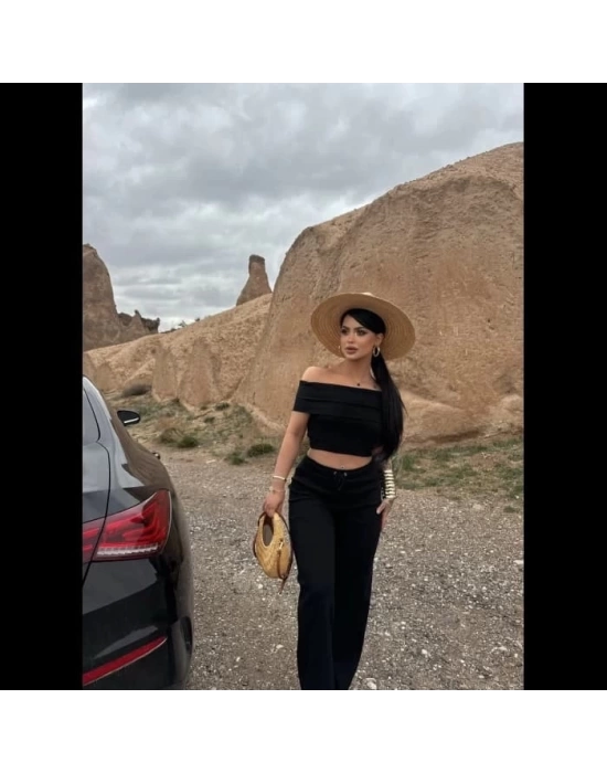 Madonna yaka bol paça pantolonlu takım