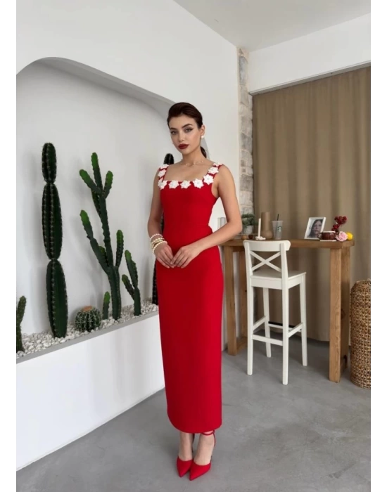 Mıng Çiçek Detaylı Elbise