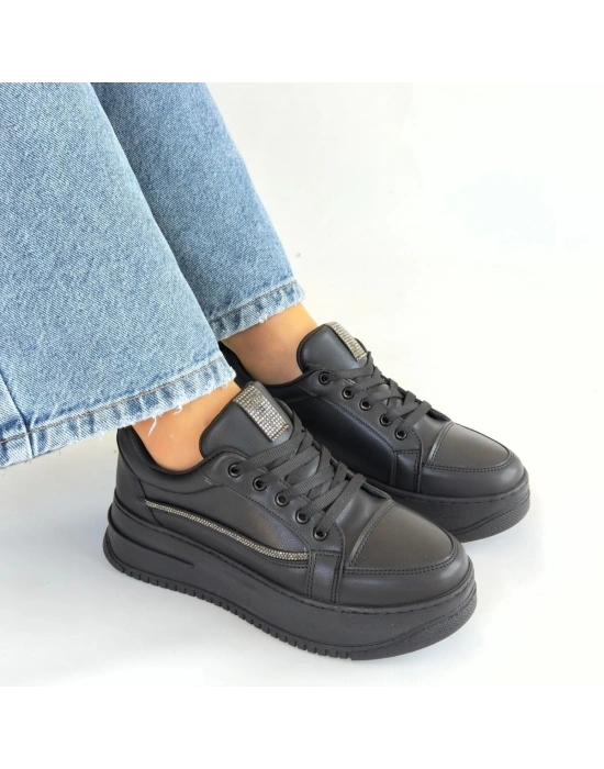 Natte Siyah Cilt Bağcıklı Spor Ayakkabı