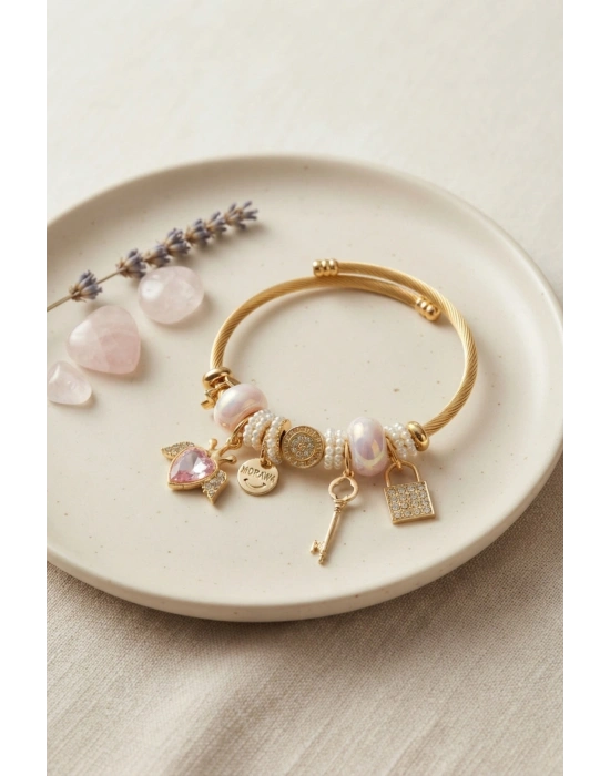 Pembe Kalp Model Gold Renk Charmlı Bileklik