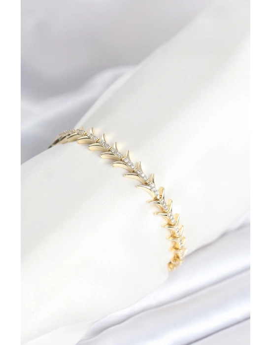 Pirinç Gold Renk Balık Sırtı Model Zirkon Taşlı Kadın Bileklik