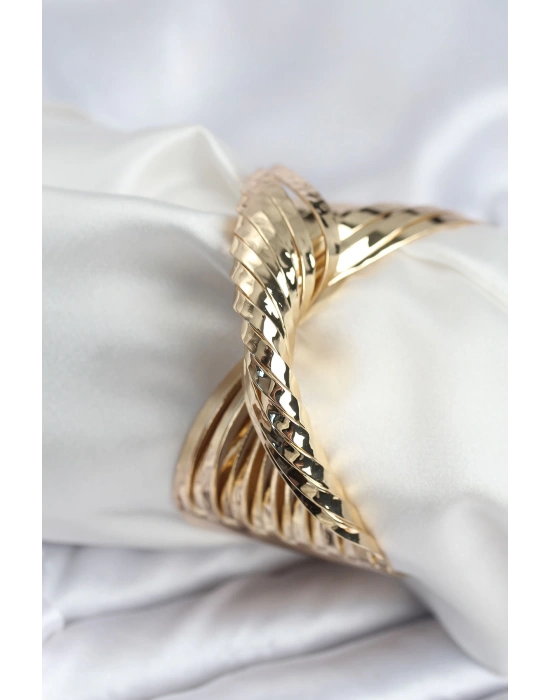 Pirinç Gold Renk Kıvrımlı Yarım Kelepçe Bileklik