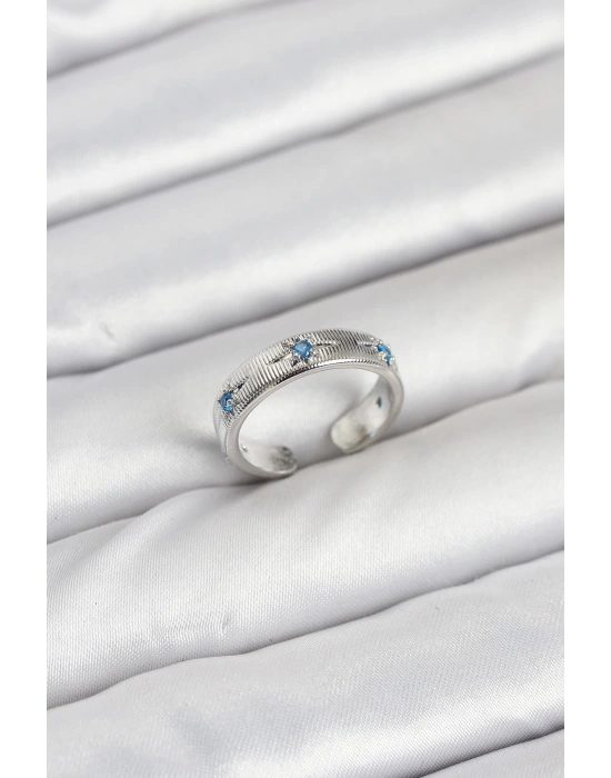 Pirinç Gümüş Renk Mavi Zirkon Taşlı Kutup Yıldızı Model Kadın Yüzük