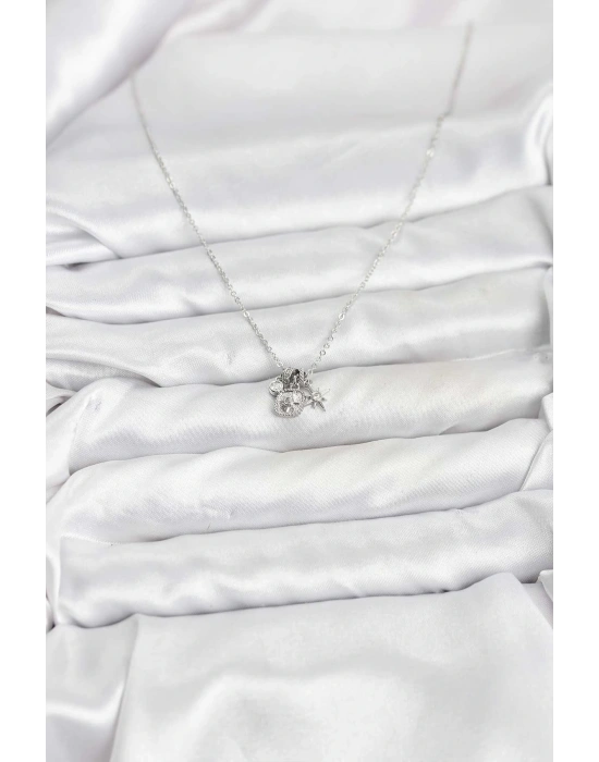 Pirinç Gümüş Renk Minimal Charmlı Kadın Kolye