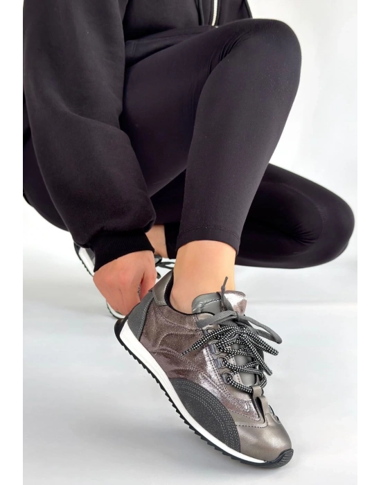 Ranu Platin Cilt Paraşüt Detaylı Bağcıklı Spor Ayakkabı
