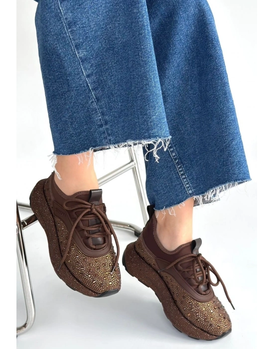 Rimay Kahverengi Cilt Boncuk İşlemeli Spor Ayakkabı