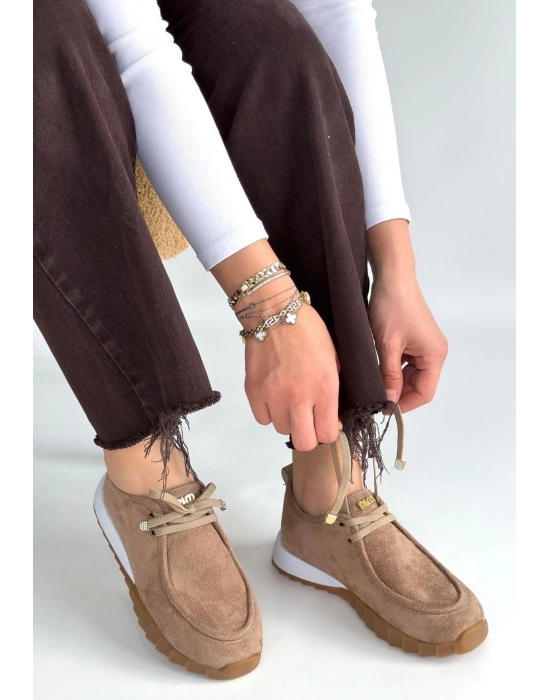 Sier Bej Süet Bağcıklı Spor Ayakkabı