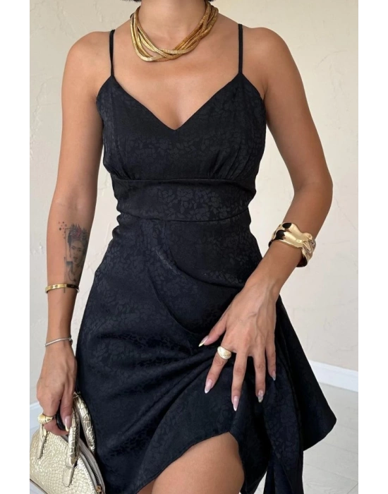 Siyah Jakarlı Asimetrik Elbise