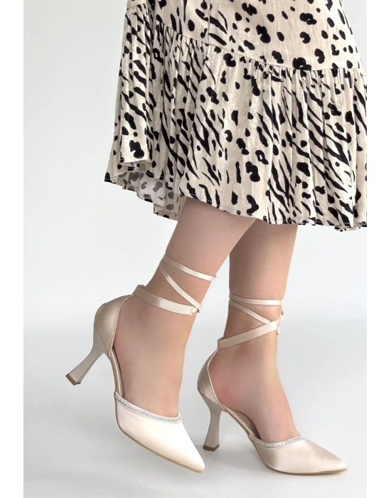 Tenja Bej Saten Bilekten Bağcıklı Topuklu Ayakkabı