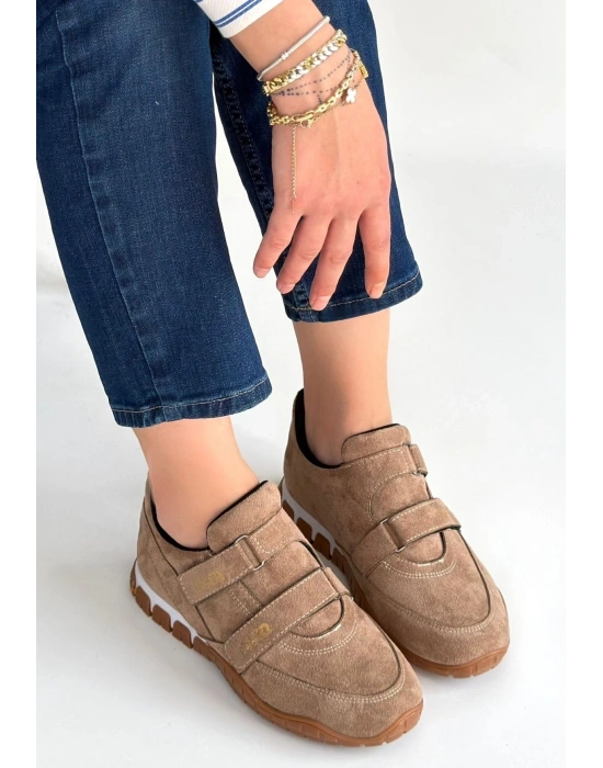 Tunga Bej Süet Cırt Cırtlı Spor Ayakkabı