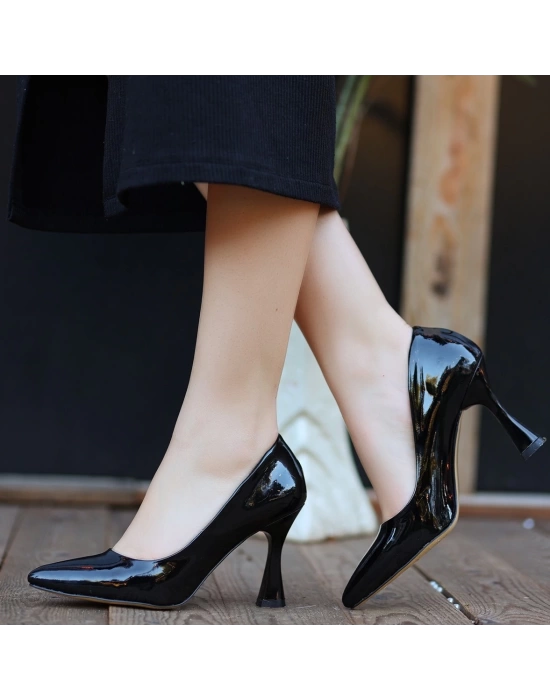 Ulba Siyah Rugan Stiletto Ayakkabı