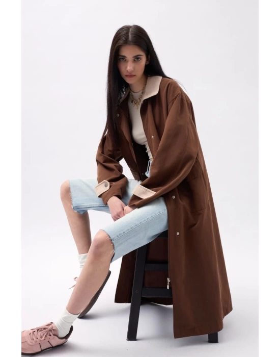 Yaka Detaylı Oversize Trençkot