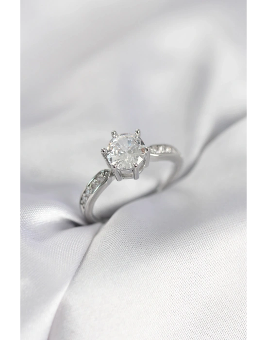 Zirkon Taşlı Tek Taş Model Gümüş Renk Kadın Yüzük