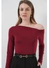 937 Kayık Yaka Sandy Bluz - Bordo