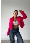 ARKASI İNCİ DÜĞME DETAYLI CROP CEKET - Fuşya