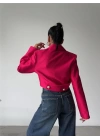 ARKASI İNCİ DÜĞME DETAYLI CROP CEKET - Fuşya