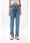 Asimetrik Bel Paça Yırtmaçlı Jean