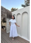 Beyaz Nakışlı İşlemeli Elbise