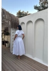 Beyaz Nakışlı İşlemeli Elbise