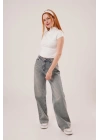 Boğazlı Parlak Kumaş Beyaz Crop