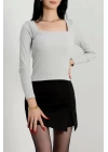 Çerçeve yaka kaşkorse bluz gri