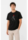 Erkek Kore Parmak Kalp Aşk Temalı Minimal Baskılı Tişört Yazlık Kısa Kol T-Shirt - Siyah