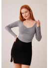 Geniş Yaka Gri Basic Body Bluz