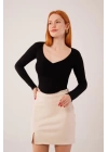 Geniş Yaka Siyah Basic Body Bluz